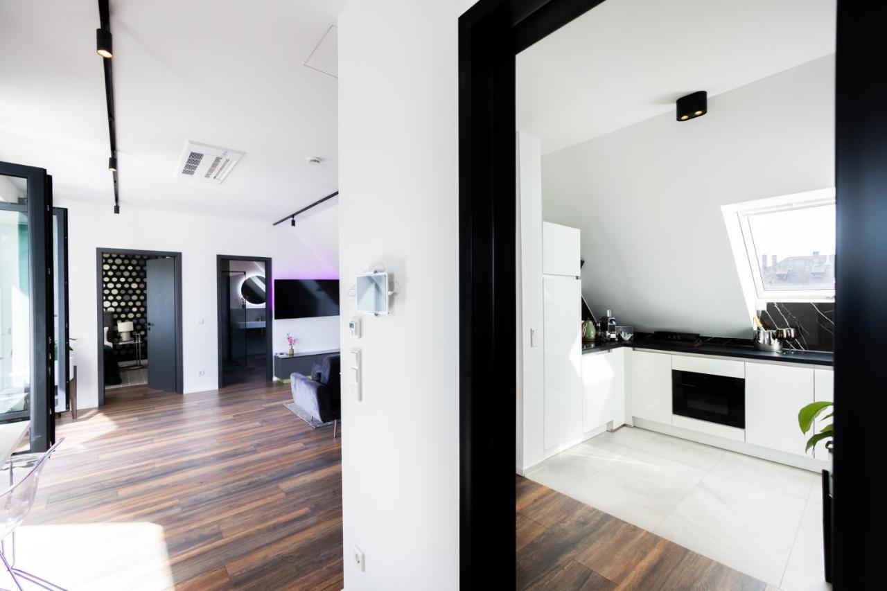 The Penthouse At Eco Smart Apartments Nürnberg Eksteriør bilde